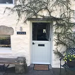 度假居 Westside Cottage, Newby Hamlet, Clapham, Yorkshire Dales National Park, Famous Three Peaks, Near The District, Pets Are Welcome, Direct Parking In Front Of The & Guest Parking Newby (Craven)