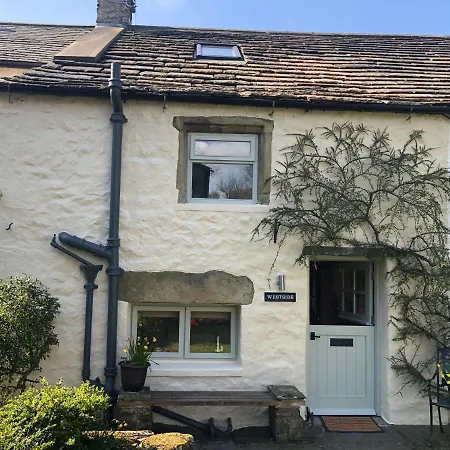 Westside Cottage, Newby Hamlet, Clapham, Yorkshire Dales National Park, Famous Three Peaks, Near The District, Pets Are Welcome, Direct Parking In Front Of The & Guest Parking Semesterbostad *