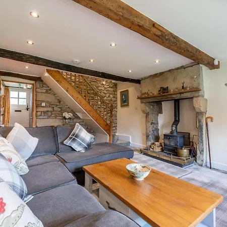 Westside Cottage, Newby Hamlet, Clapham, Yorkshire Dales National Park, Famous Three Peaks, Near The District, Pets Are Welcome, Direct Parking In Front Of The & Guest Parking *