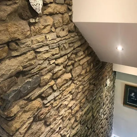 Westside Cottage, Newby Hamlet, Clapham, Yorkshire Dales National Park, Famous Three Peaks, Near The District, Pets Are Welcome, Direct Parking In Front Of The & Guest Parking Casa de Férias