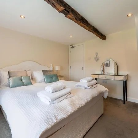 Westside Cottage: Yorkshire Dales Pet-friendly Retreat Holiday home Newby (Craven)