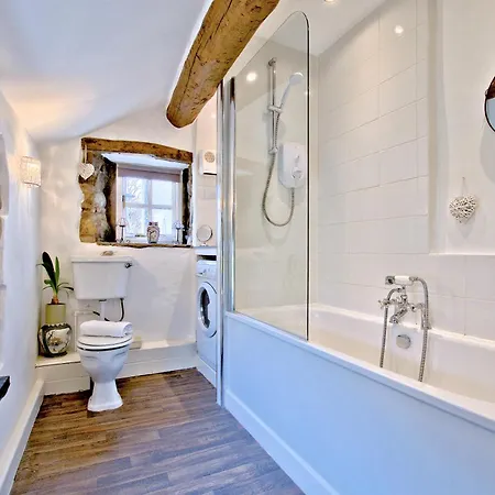 Westside Cottage: Yorkshire Dales Pet-friendly Retreat Holiday home