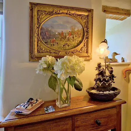 Westside Cottage, Newby Hamlet, Clapham, Yorkshire Dales National Park, Famous Three Peaks, Near The District, Pets Are Welcome, Direct Parking In Front Of The & Guest Parking Casa de Férias *