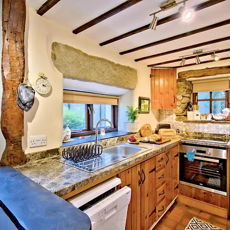 Westside Cottage, Newby Hamlet, Clapham, Yorkshire Dales National Park, Famous Three Peaks, Near The District, Pets Are Welcome, Direct Parking In Front Of The & Guest Parking